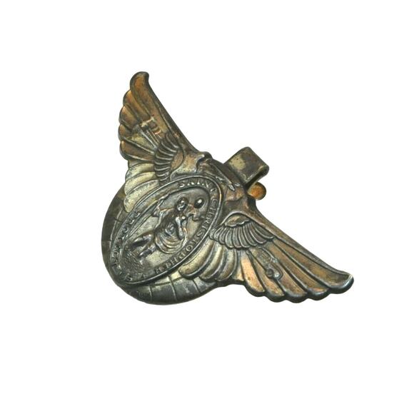 Vintage Saint Christopher Protect US Metal Visor Lapel Clip 3" wide x 1.75" high - Picture 3 of 7